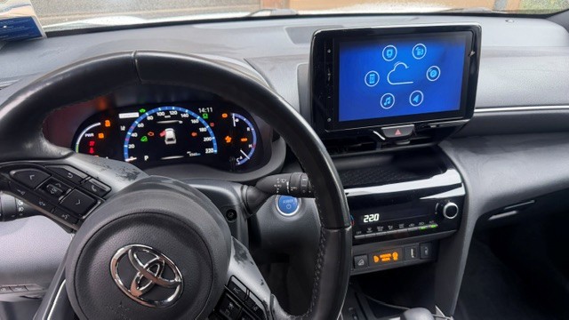 TOYOTA 1.5 VVT-i HSD Comfort AWD-i-image-4