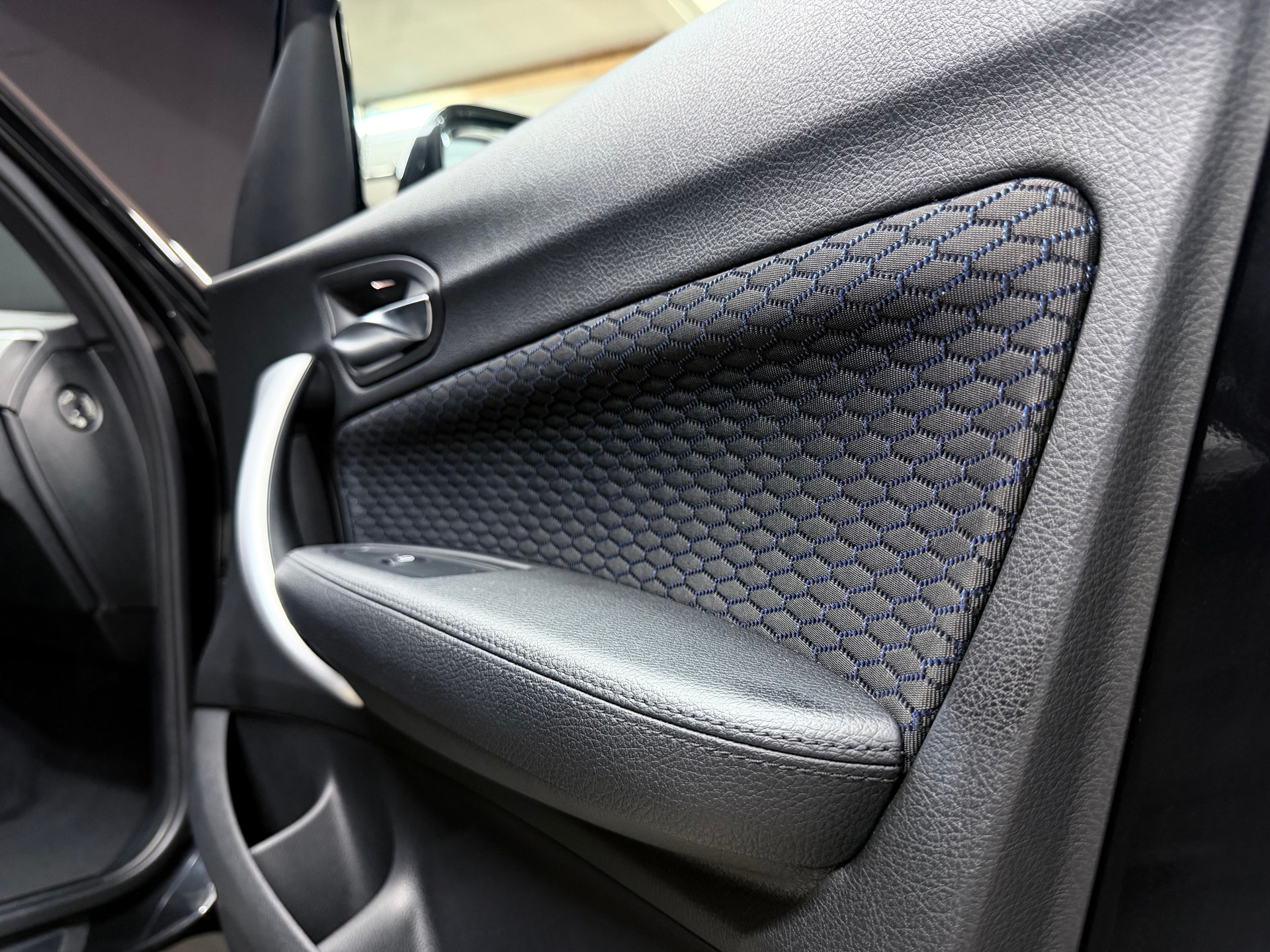 BMW 116i Sport Line Steptronic-image-14