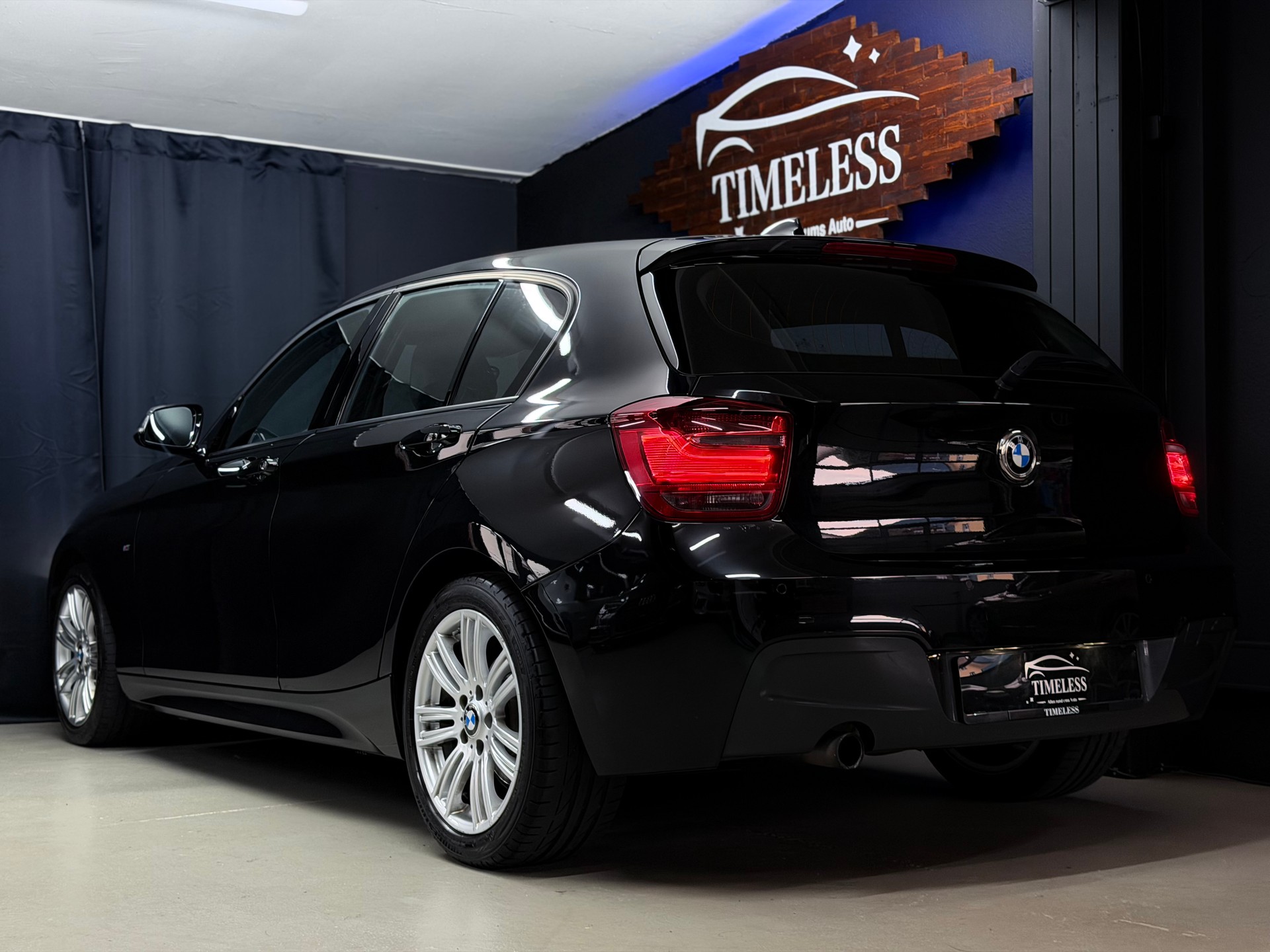 BMW 116i Sport Line Steptronic-image-5