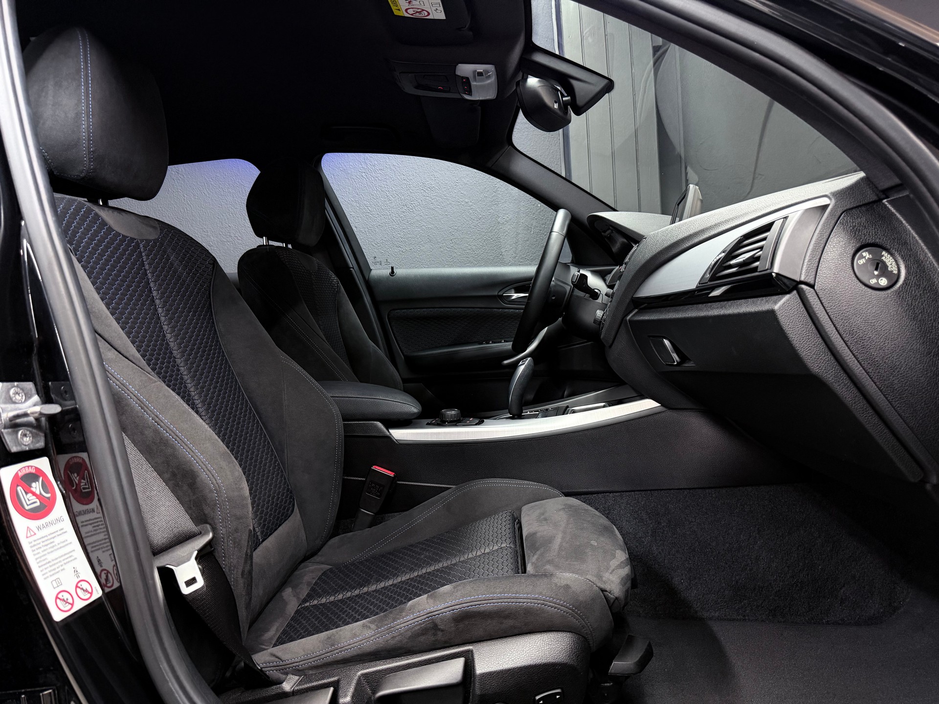 BMW 116i Sport Line Steptronic-image-13