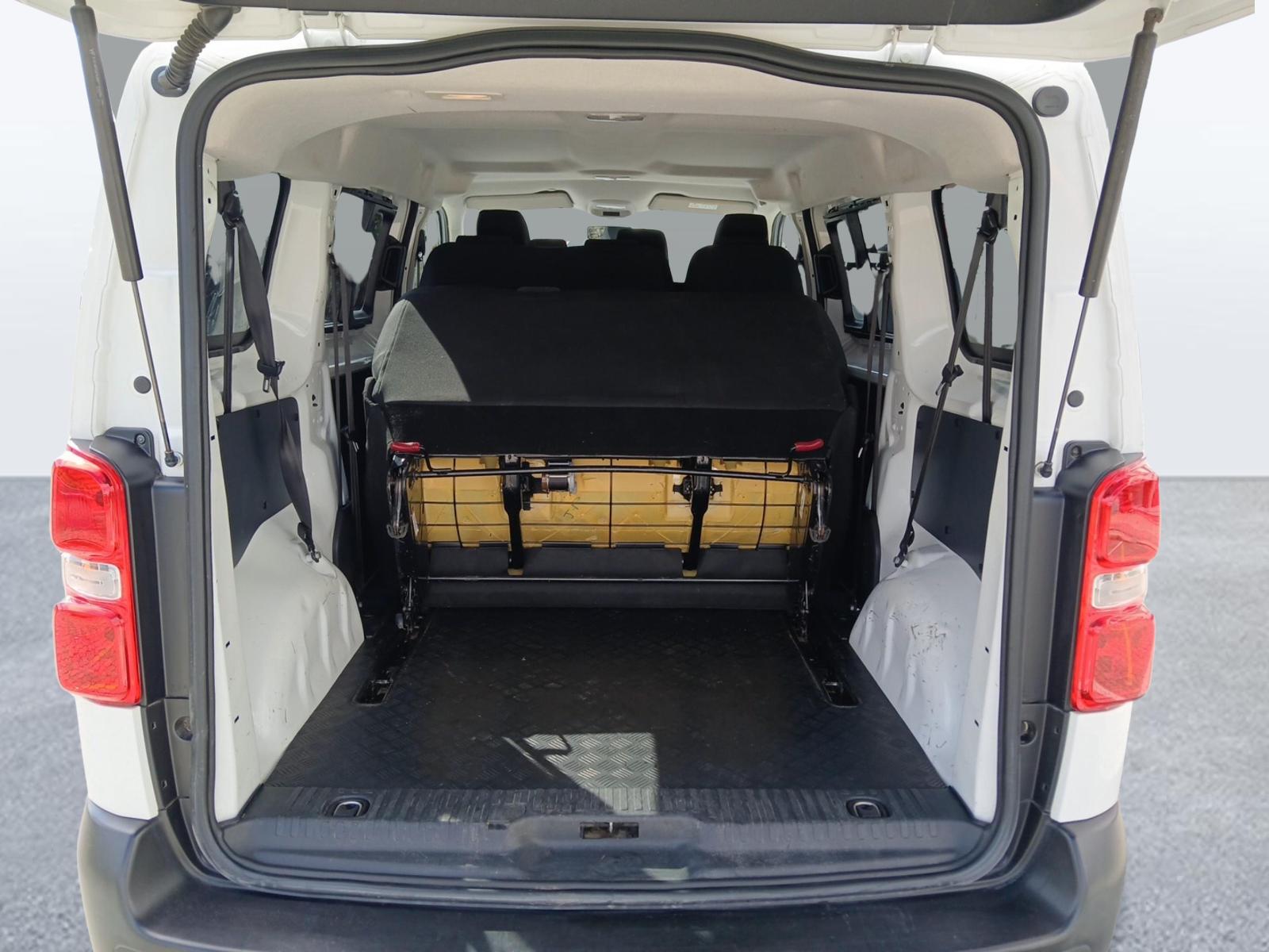 TOYOTA PROACE Kombi L1 1.6 D Combi-image-11