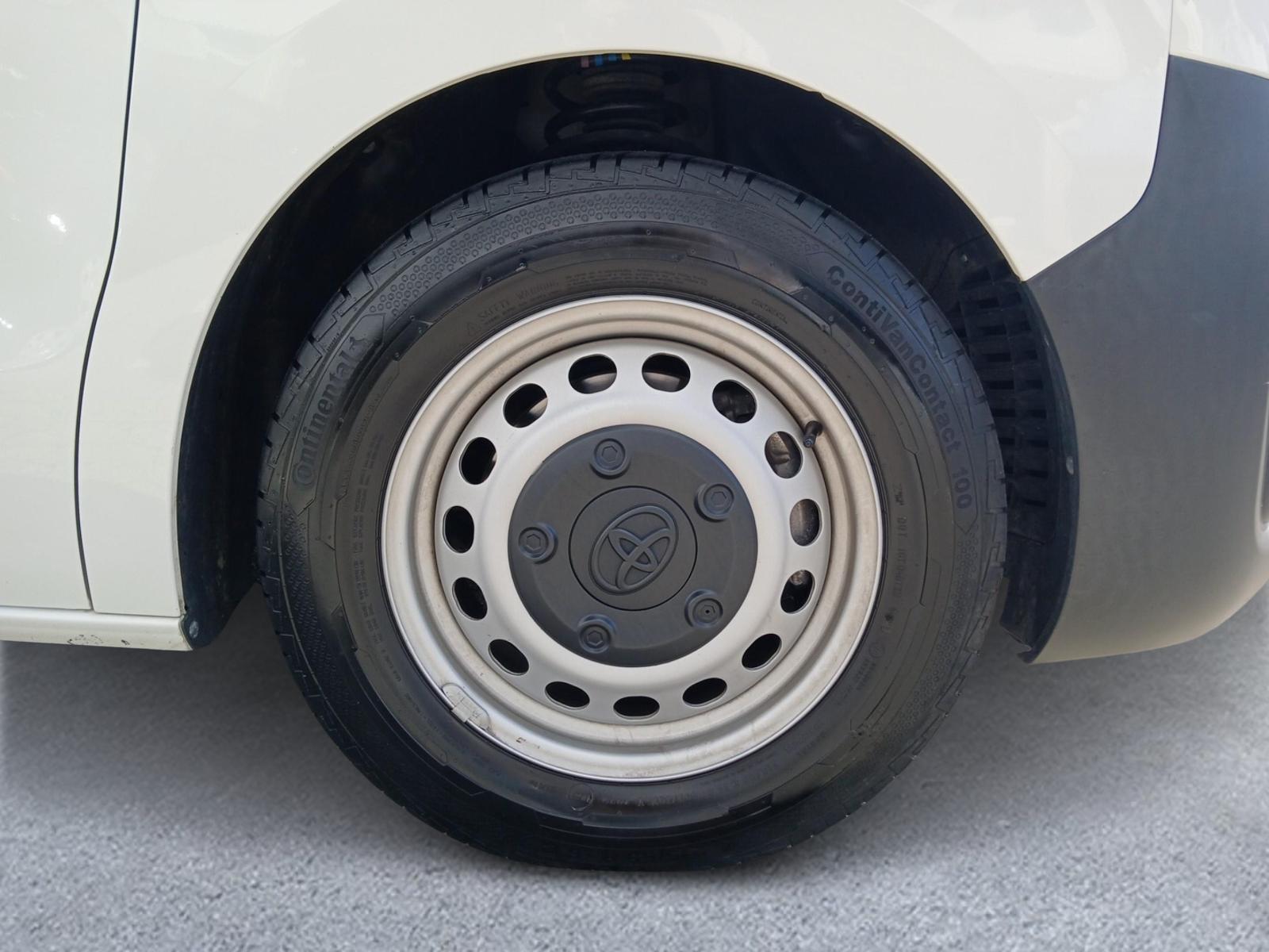 TOYOTA PROACE Kombi L1 1.6 D Combi-image-15