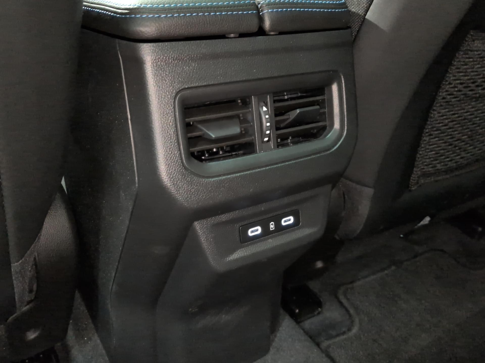 RENAULT Austral 1.2 HEV 200 esprit Alpine A-image-18