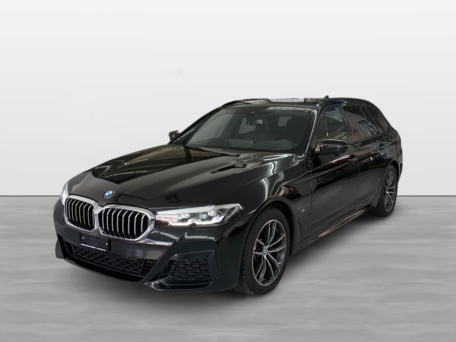 BMW 520d xDrive 48V Touring Pure M Sport Edition-image-1
