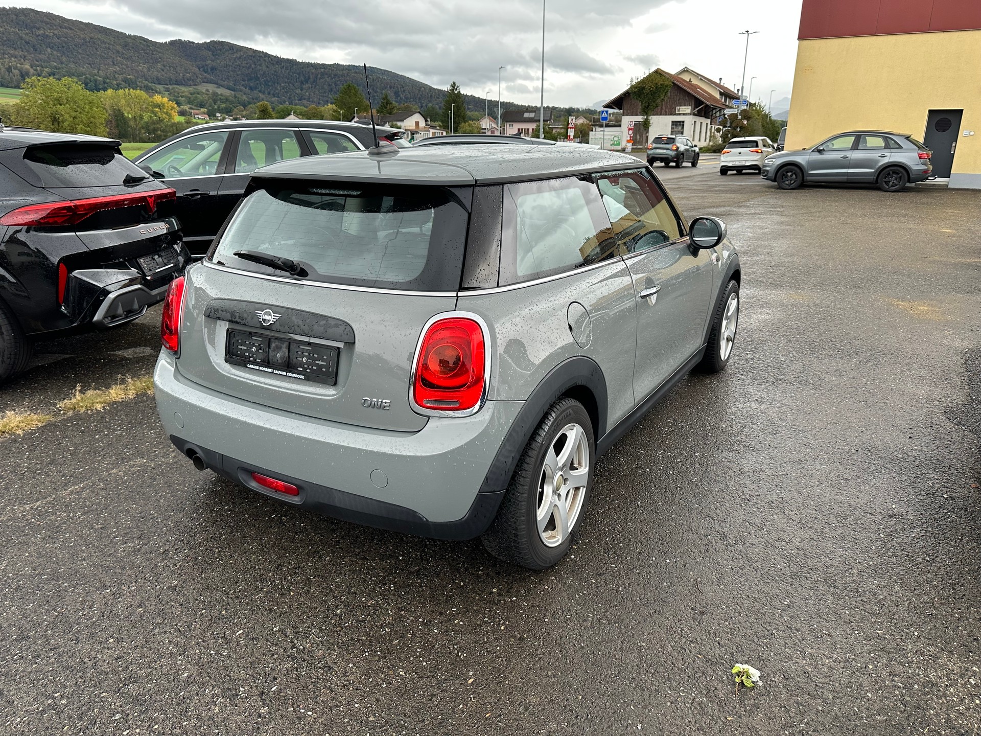 MINI One First-image-4