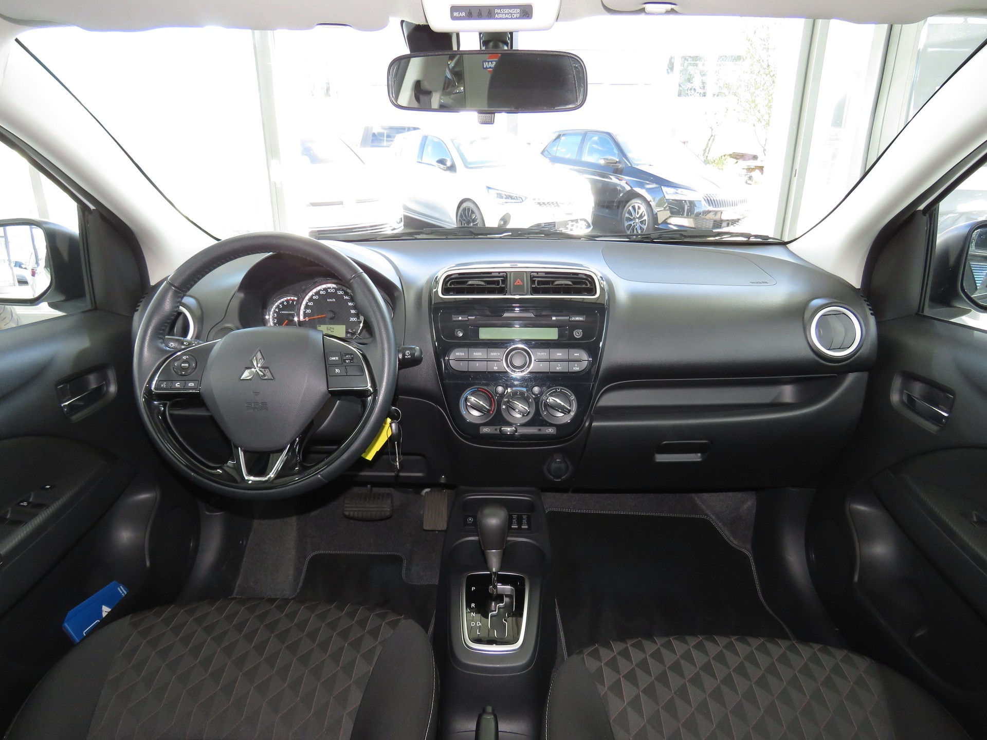MITSUBISHI Space Star 1.2 CVT Value Automat-image-13
