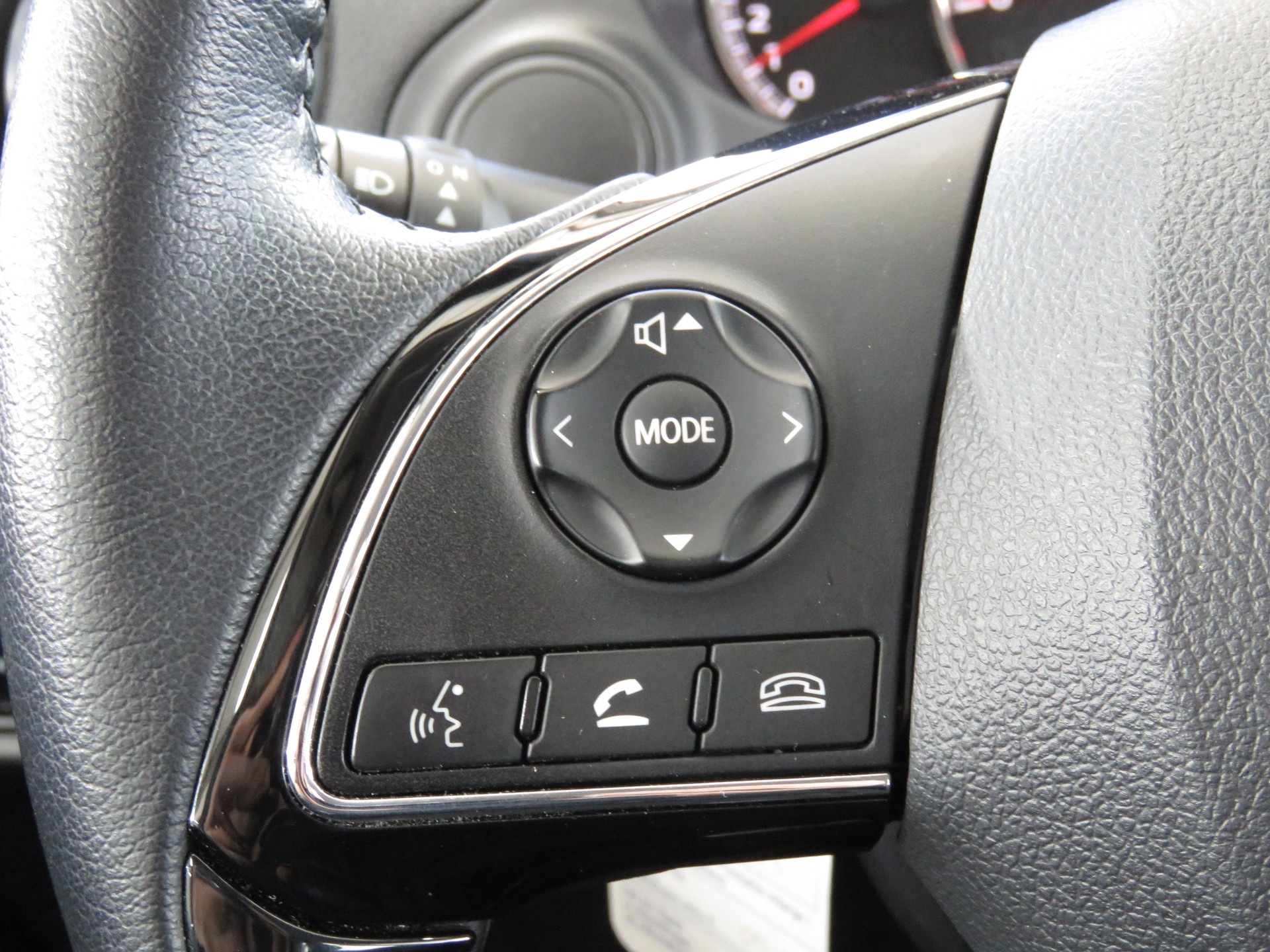 MITSUBISHI Space Star 1.2 CVT Value Automat-image-19