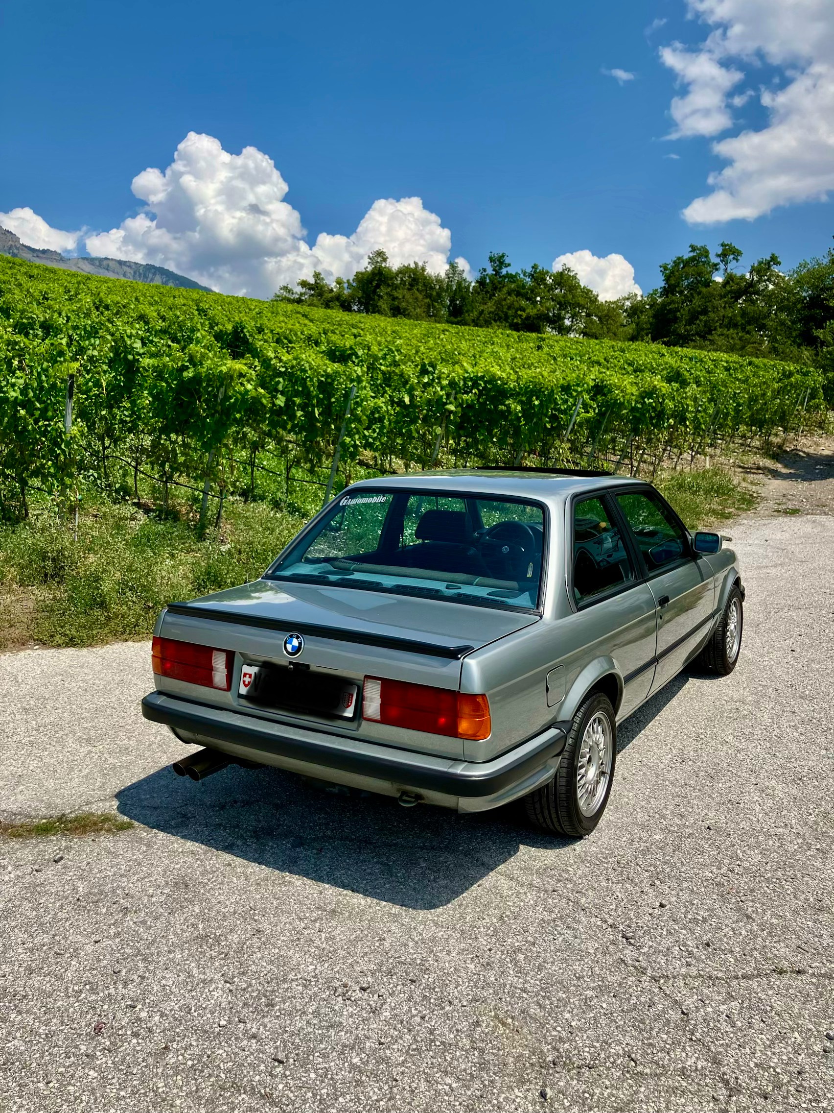 BMW 325-image-1