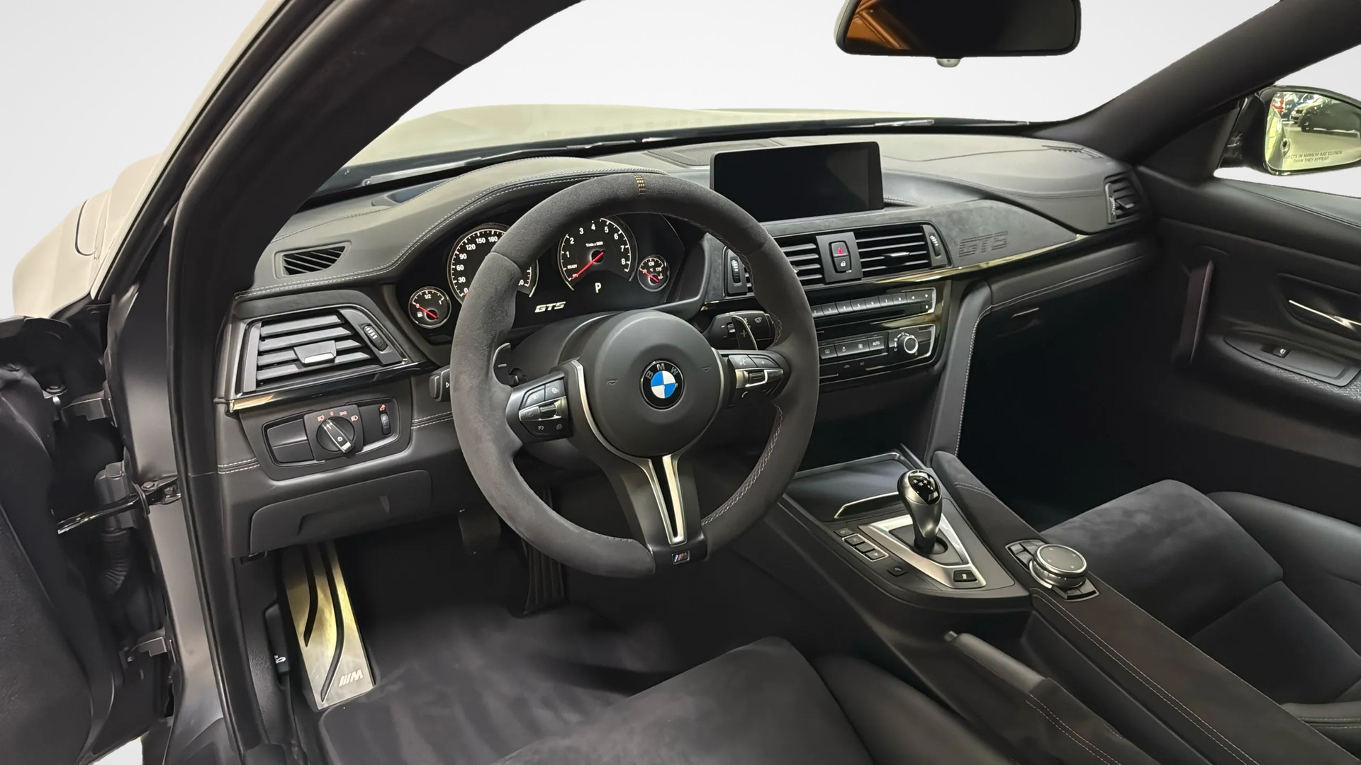 BMW M4 GTS Coupé-image-15