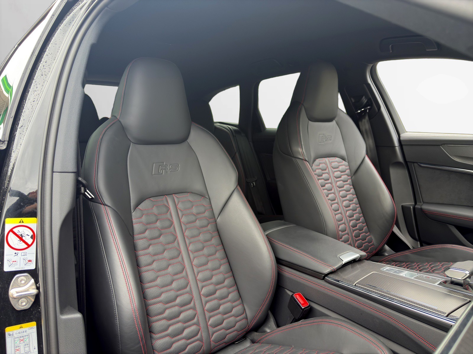 AUDI RS6 Avant 4.0 TFSI V8 quattro-image-3
