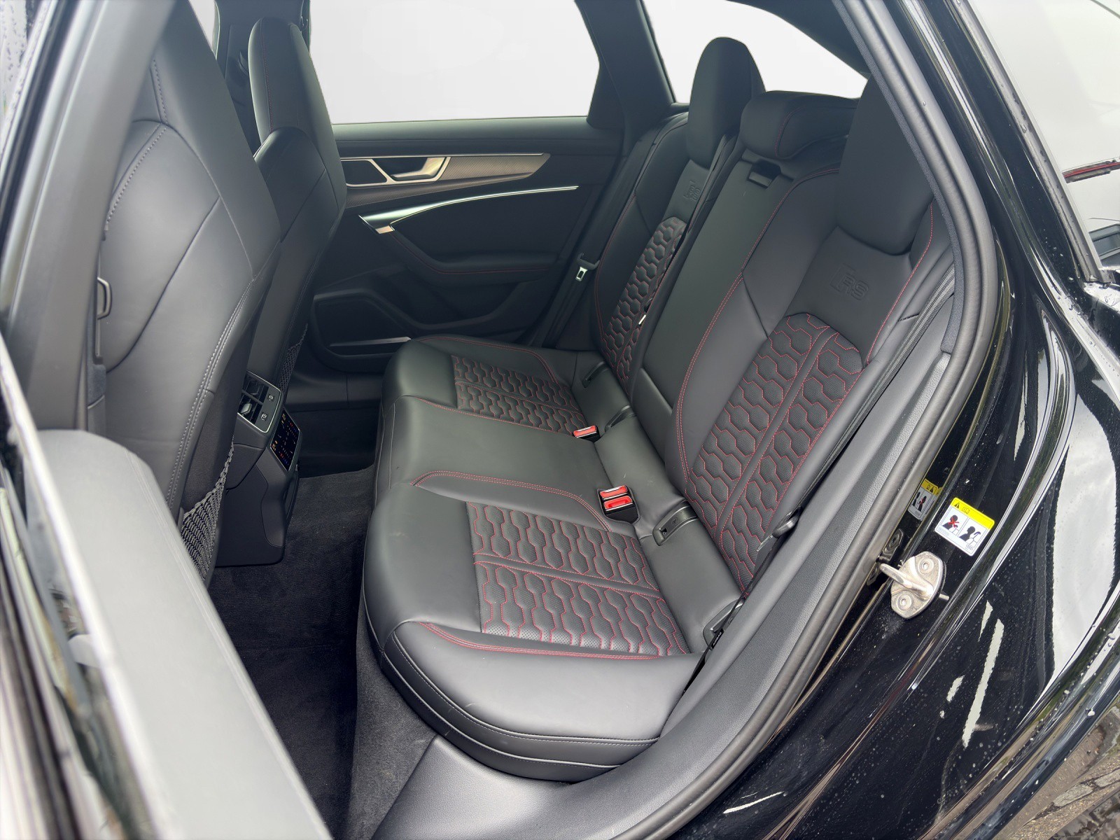 AUDI RS6 Avant 4.0 TFSI V8 quattro-image-4