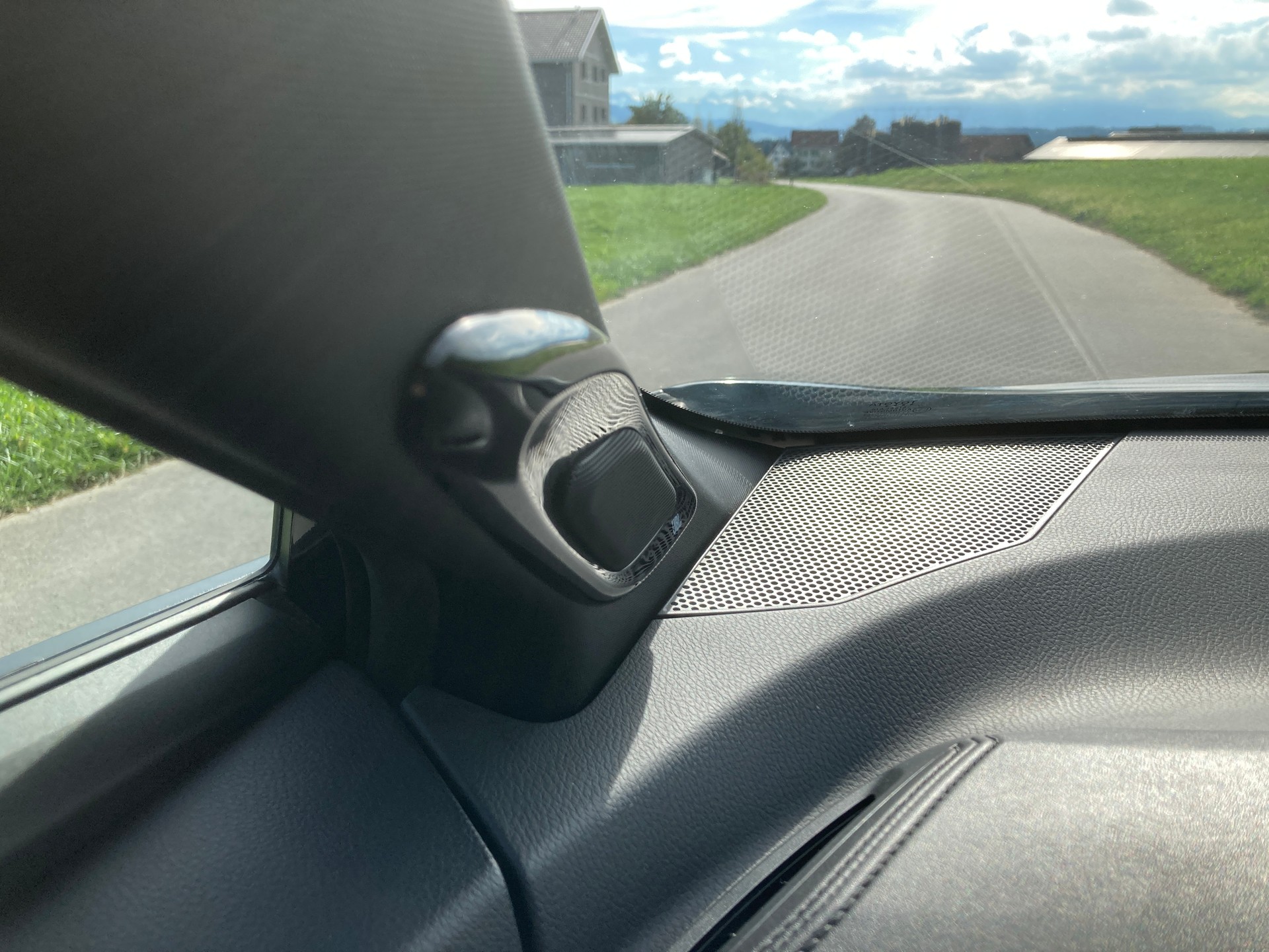 TOYOTA C-HR 2.0 HSD CVT Move-image-15