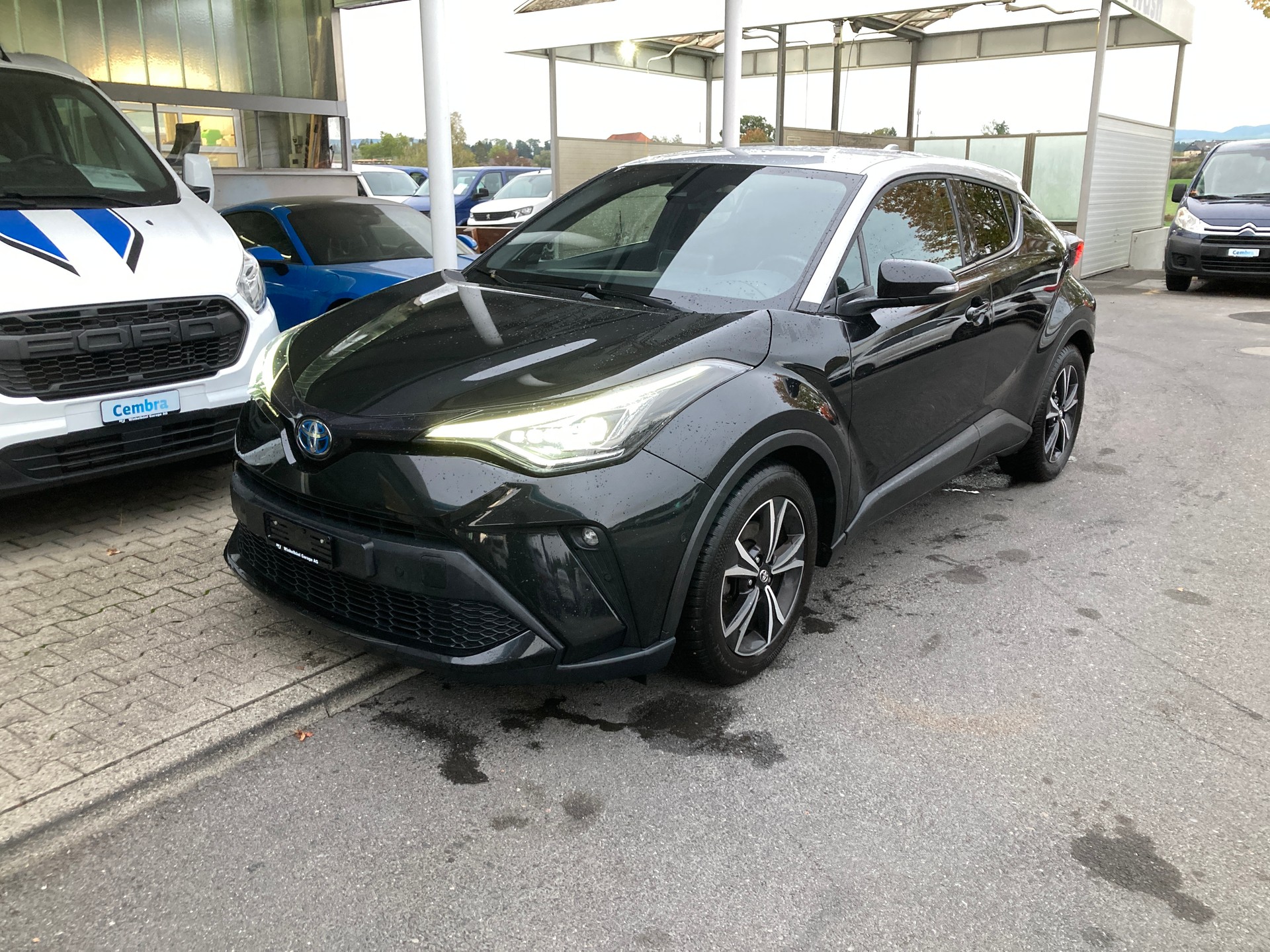 TOYOTA C-HR 2.0 HSD CVT Move-image-0