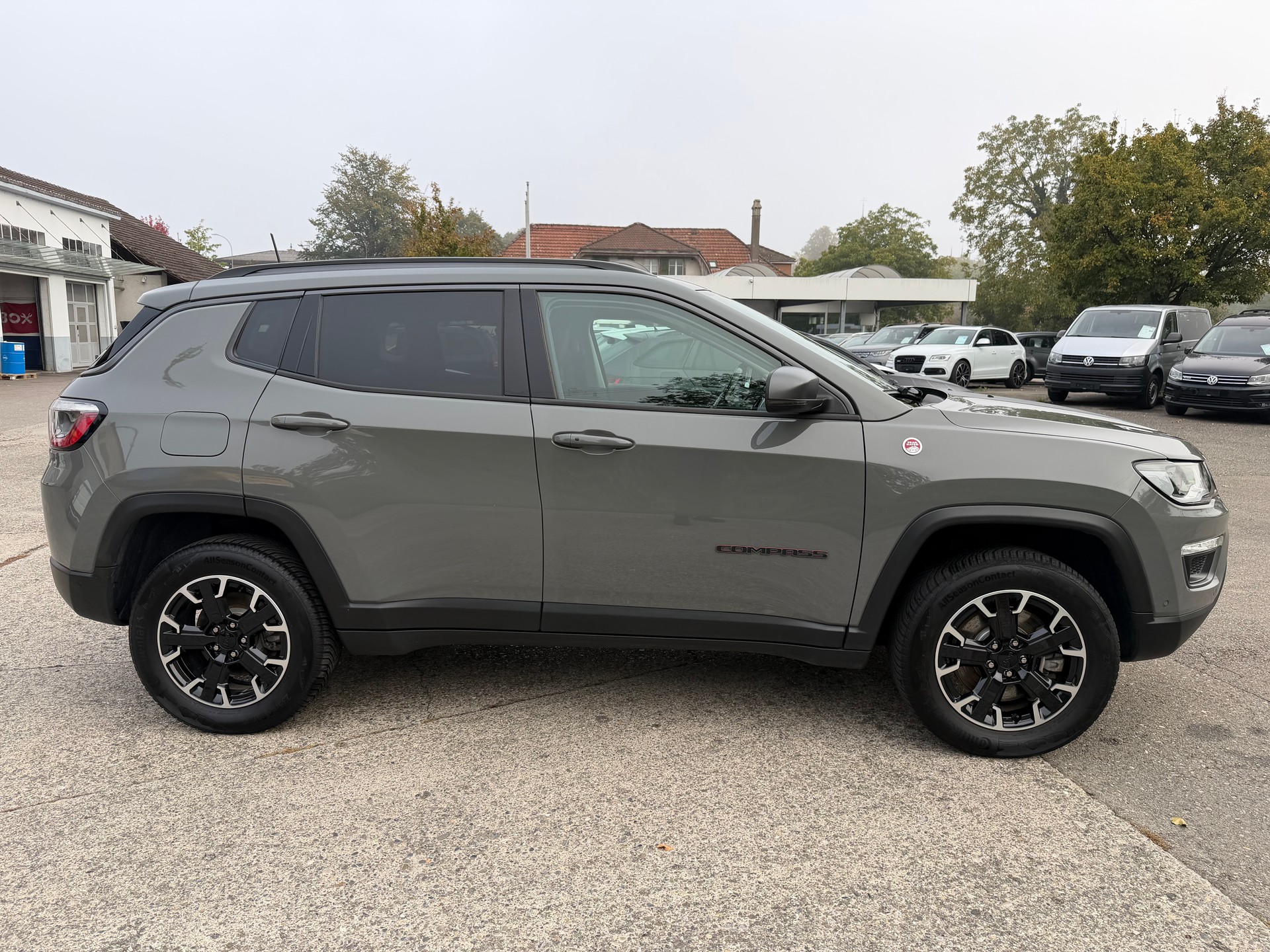 JEEP Compass 1.3 T PHEV Trailhawk AWD-image-5