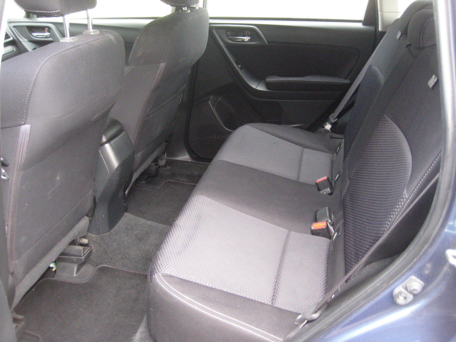SUBARU Forester 2.0D Swiss Lineatronic-image-6