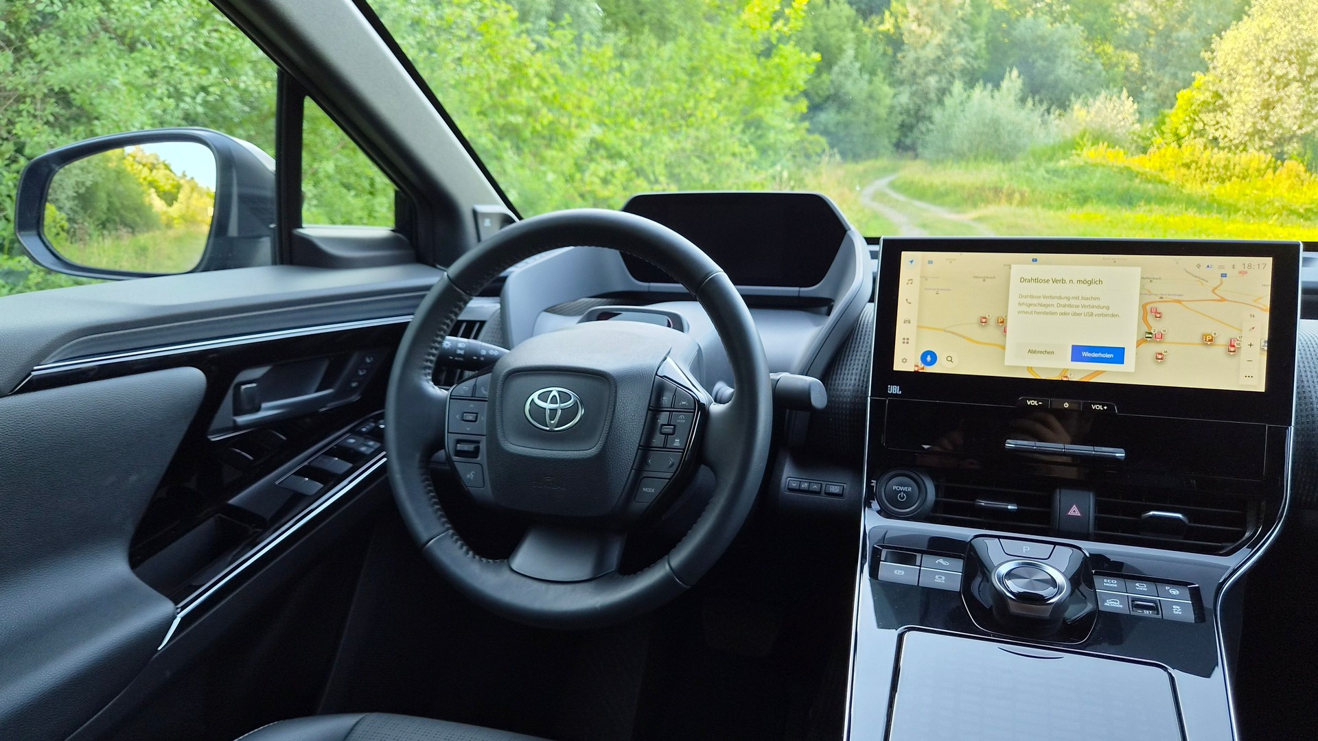 TOYOTA Premium AWD-image-5