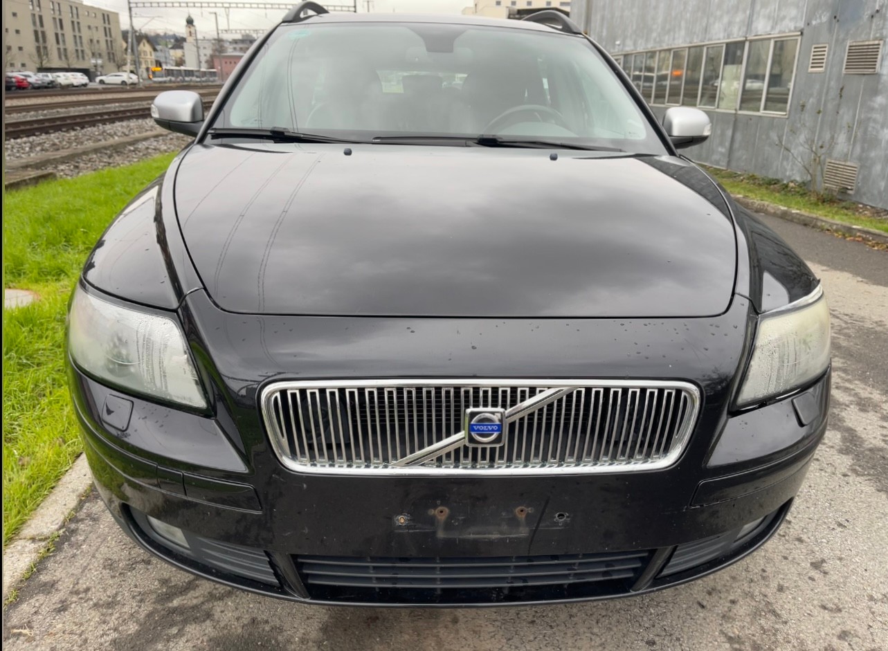 VOLVO V50 T5 AWD Kinetic-image-0