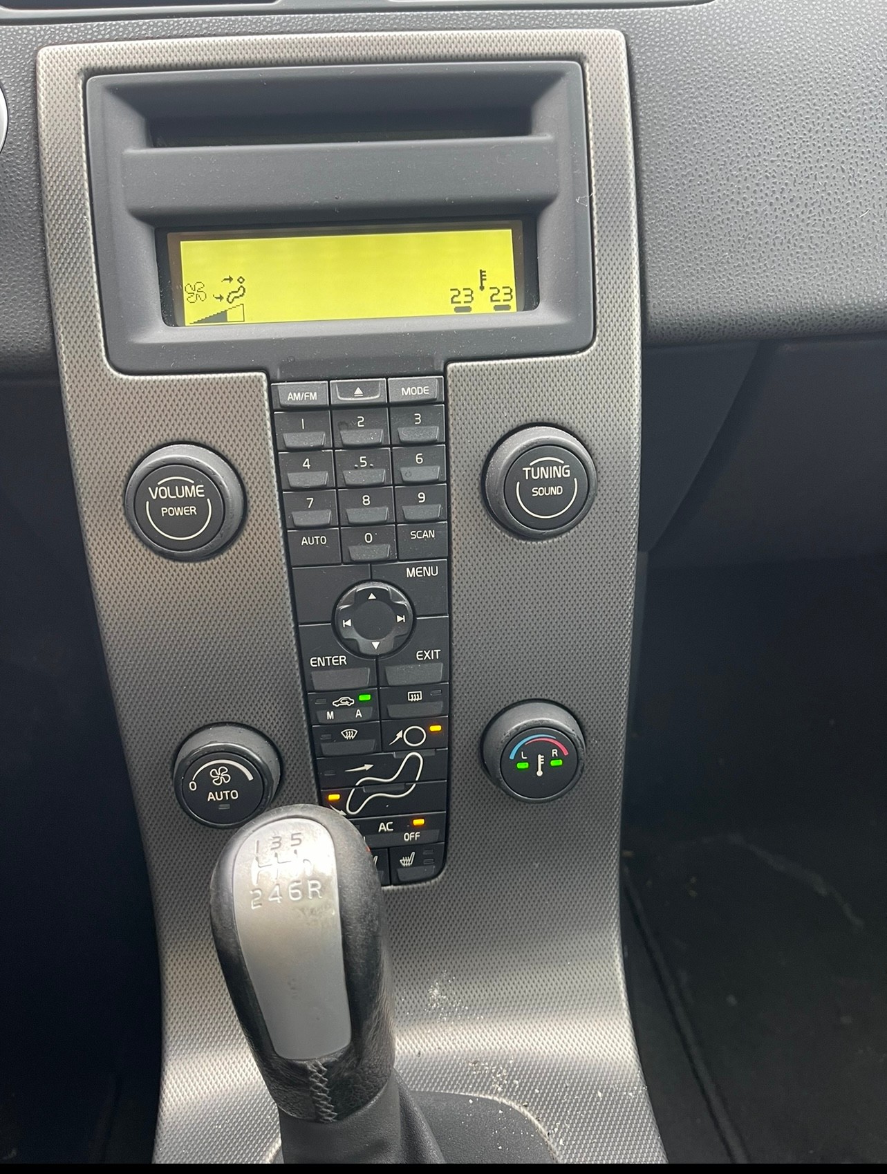 VOLVO V50 T5 AWD Kinetic-image-9