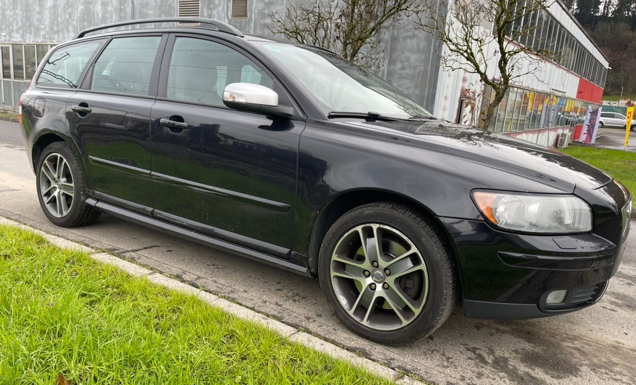 VOLVO V50 T5 AWD Kinetic-image-6