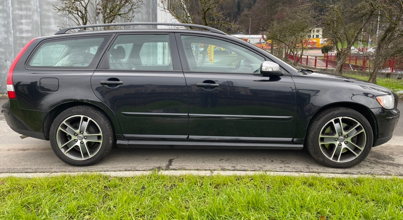 VOLVO V50 T5 AWD Kinetic-image-5