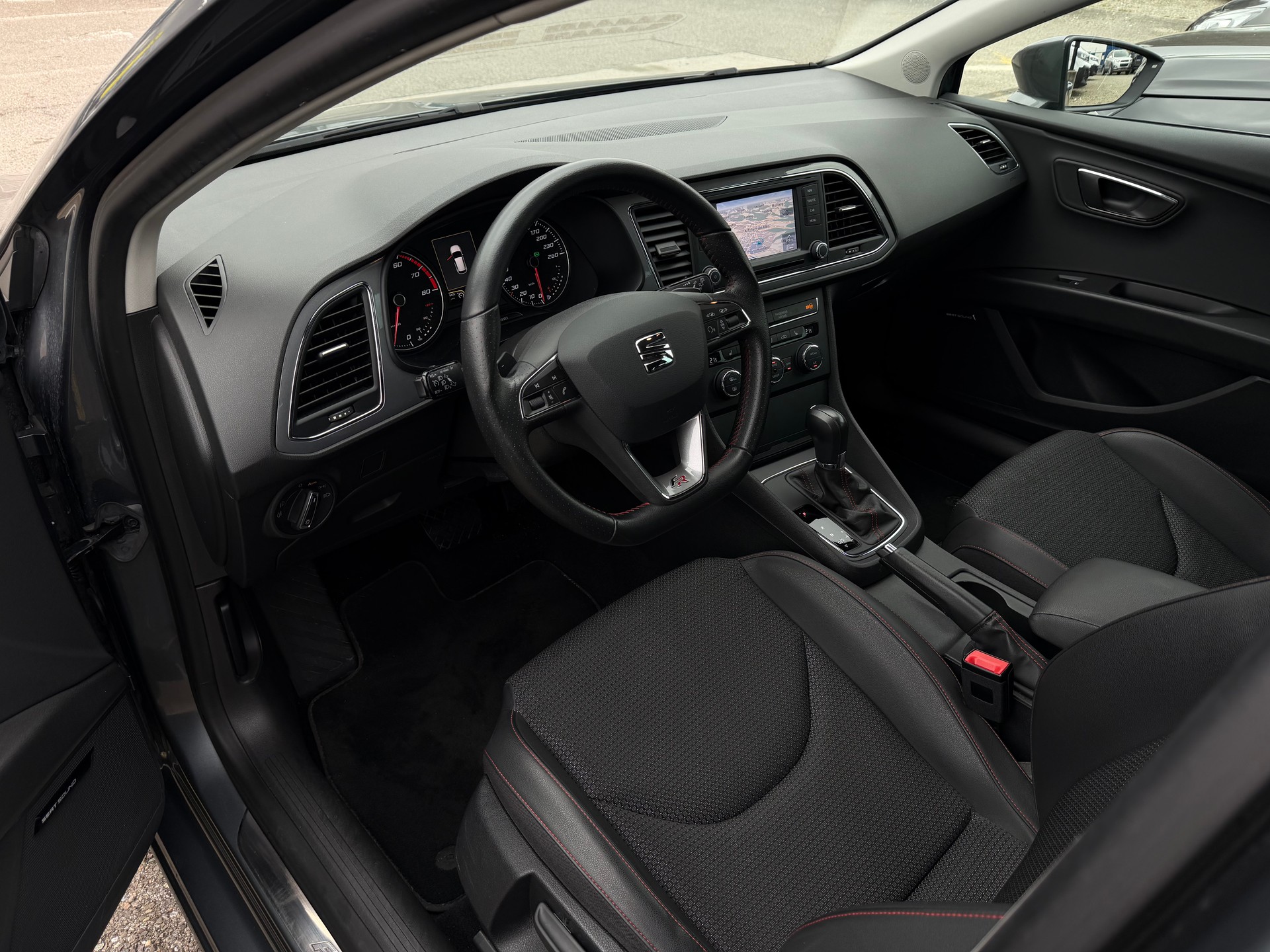 SEAT 1.8 TSI FR DSG-image-4