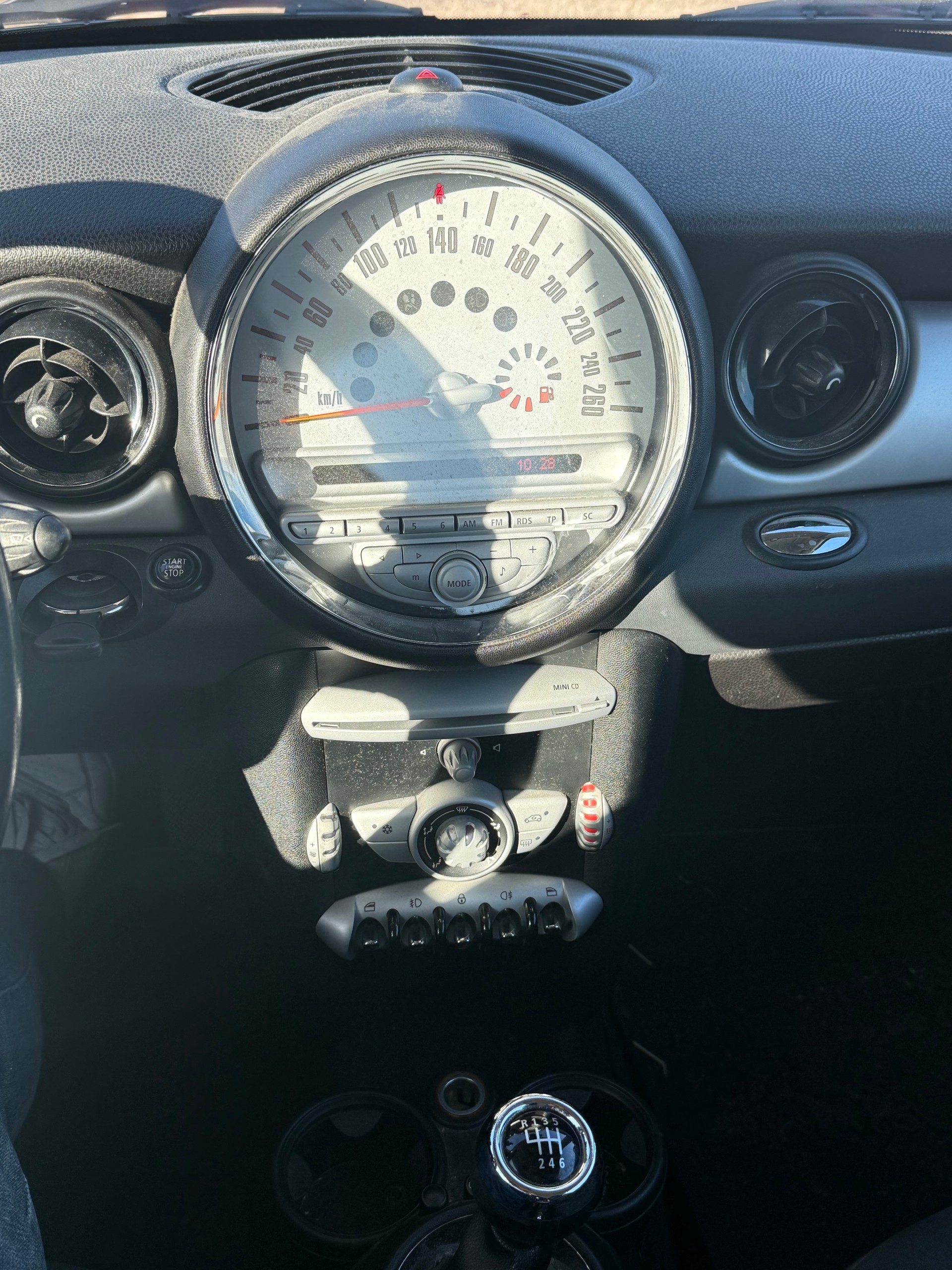 MINI Cooper-image-5