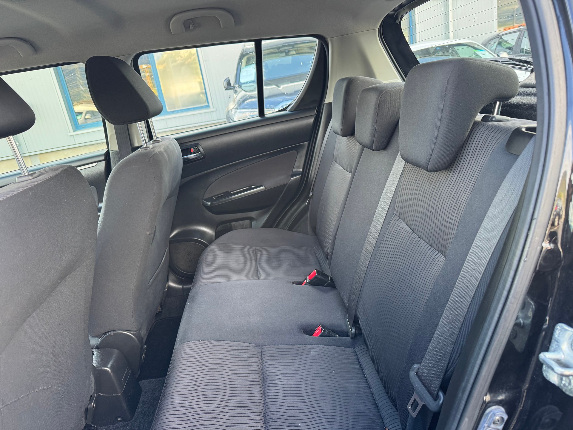 SUZUKI Swift 1.2i 16V GL Top 4x4-image-7