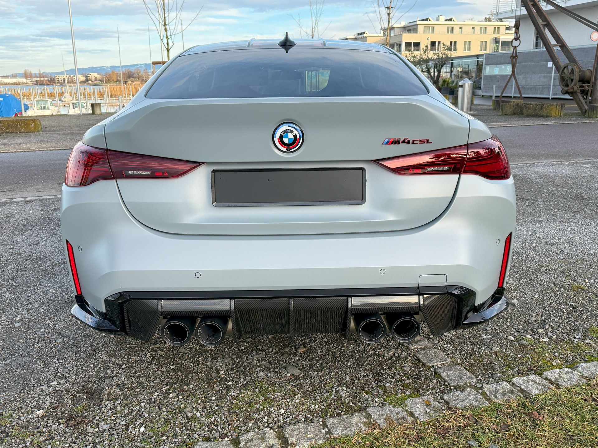 BMW M4 CSL Coupé-image-2