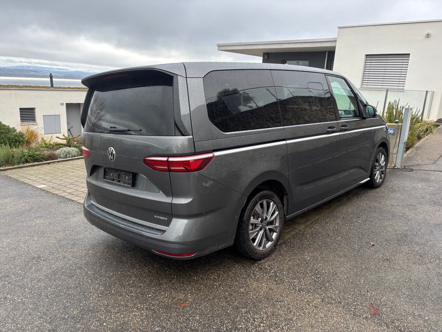 VW MULTIVAN Multivan 1.4 eHybrid Style Liberty DSG Lang-image-5