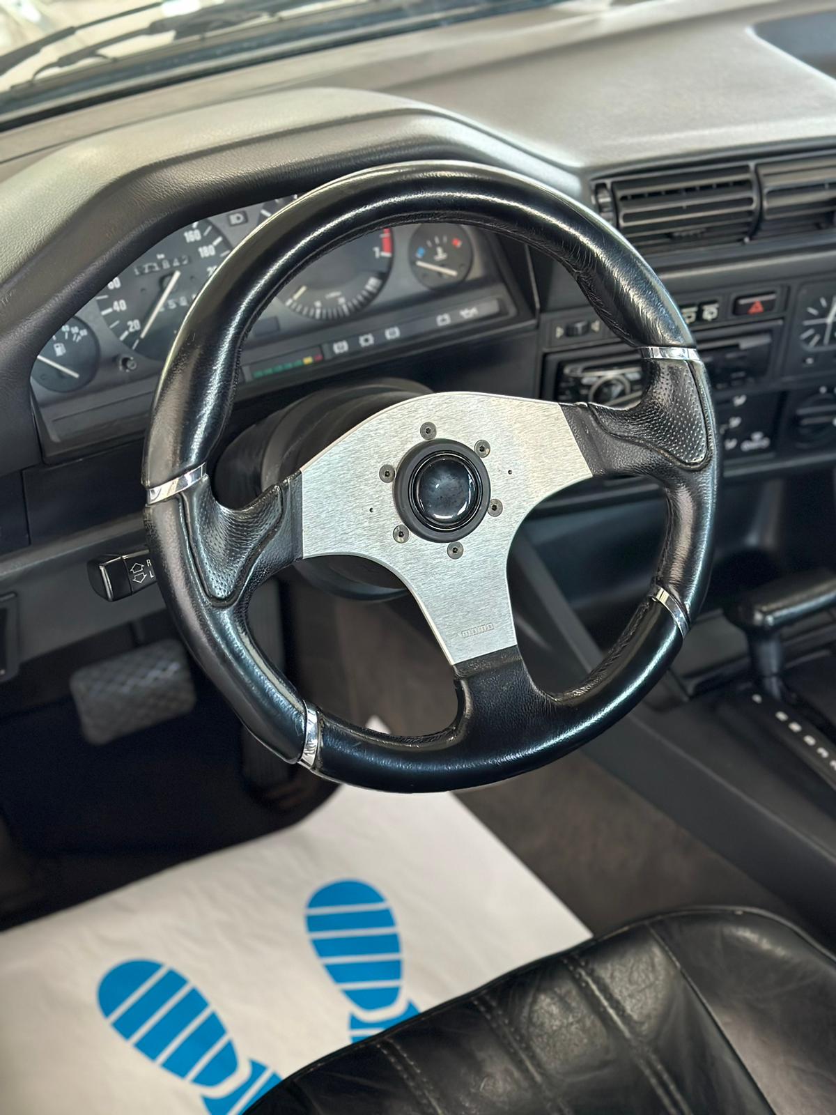 BMW 320i A Touring-image-9