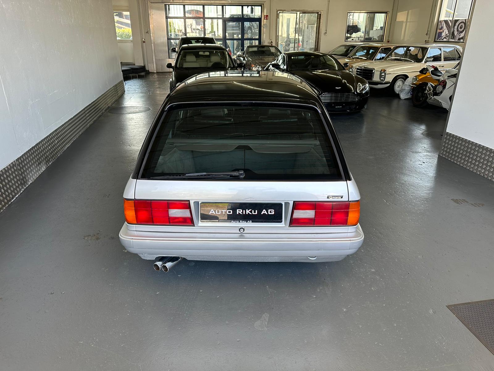 BMW 320i A Touring-image-8