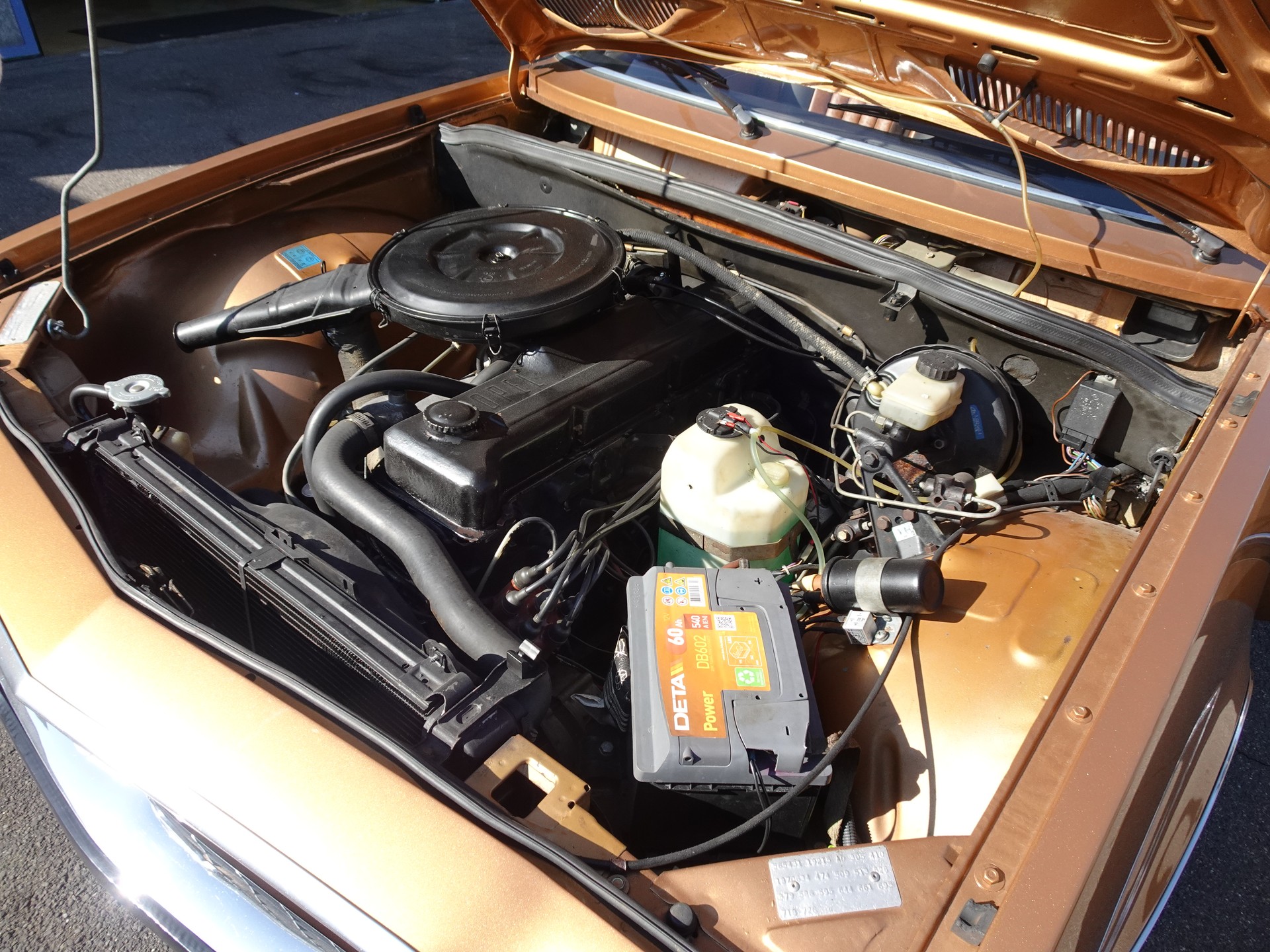 OPEL Commodore-image-15