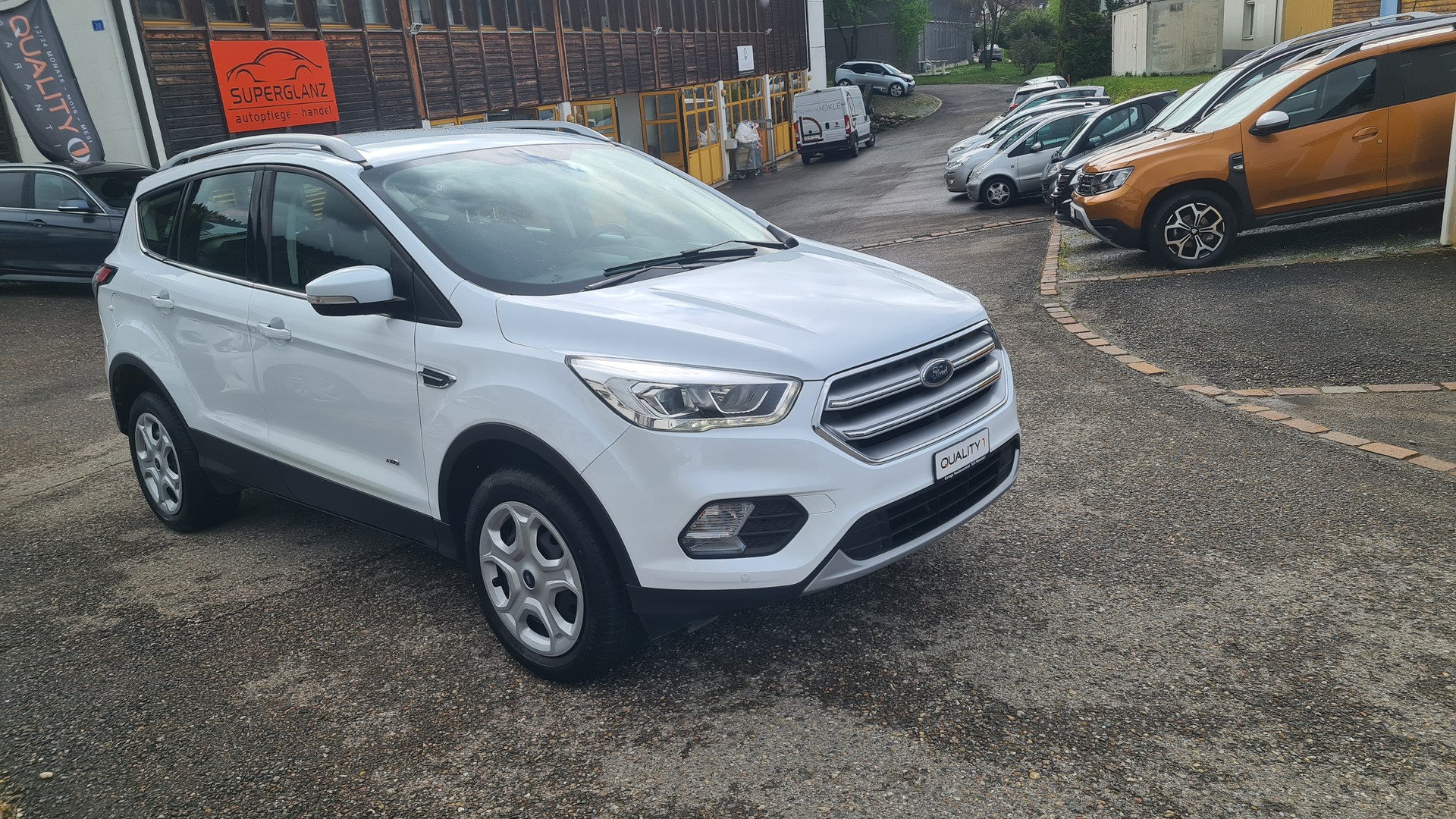 FORD Kuga 1.5 SCTi Business 4WD Automatic-image-14