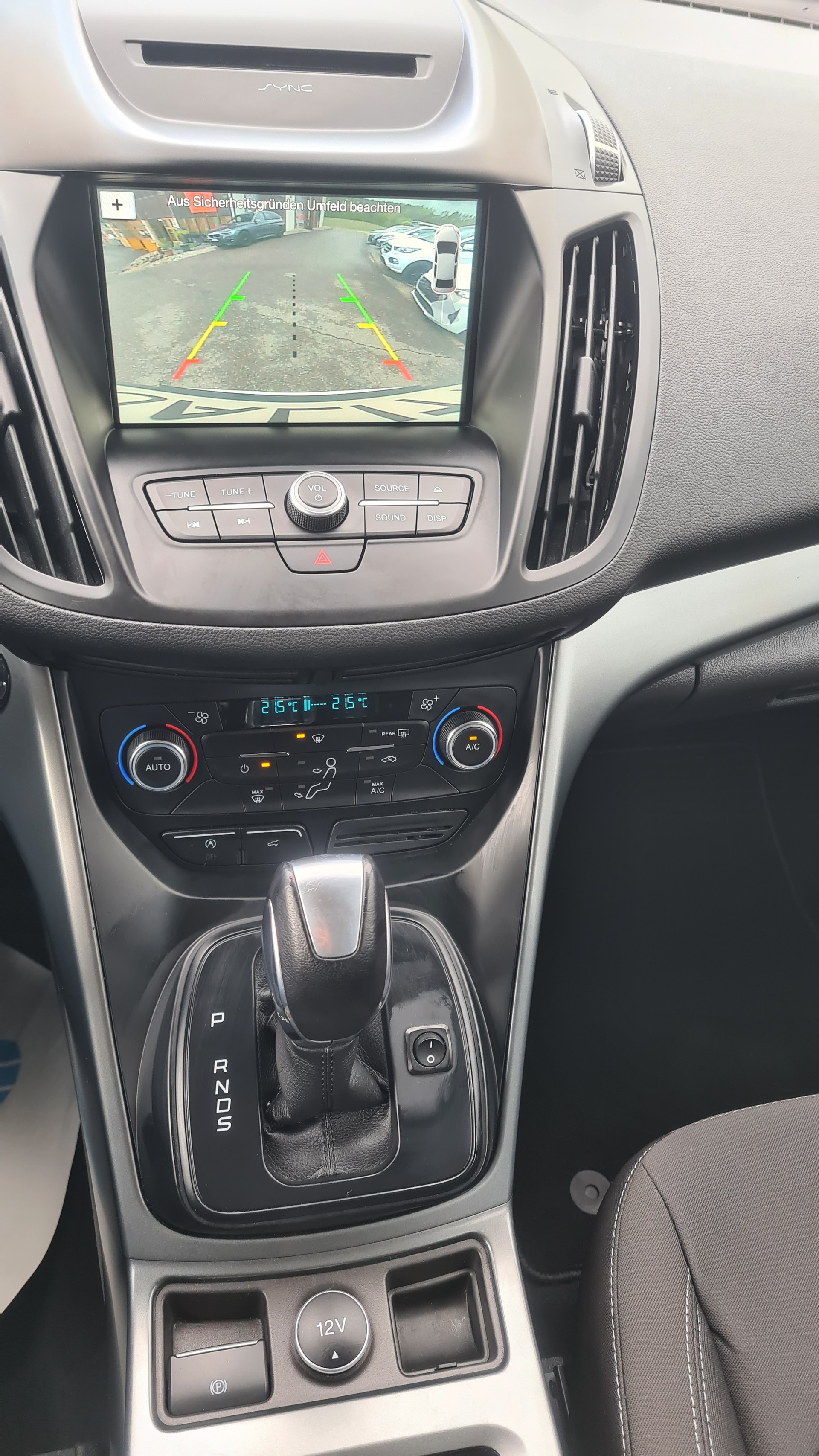 FORD Kuga 1.5 SCTi Business 4WD Automatic-image-4