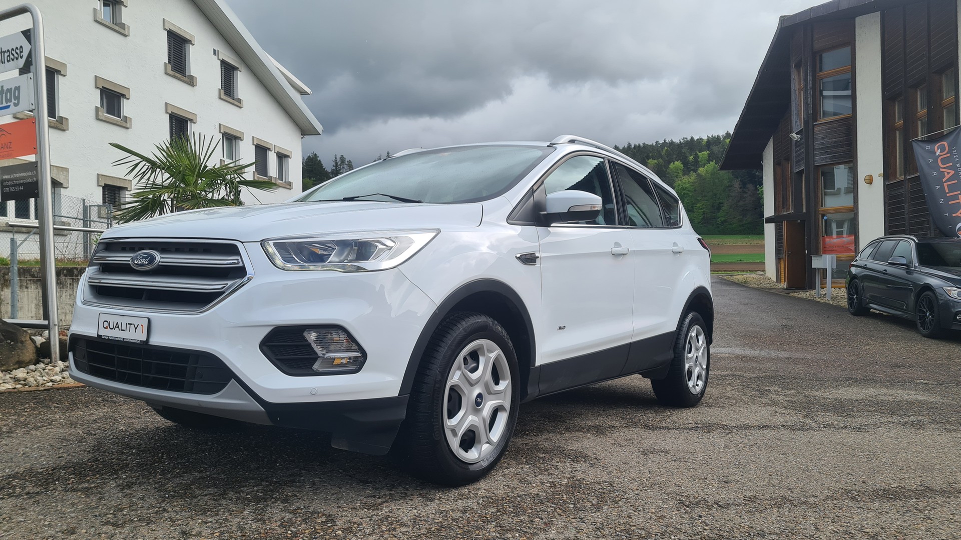 FORD Kuga 1.5 SCTi Business 4WD Automatic-image-15
