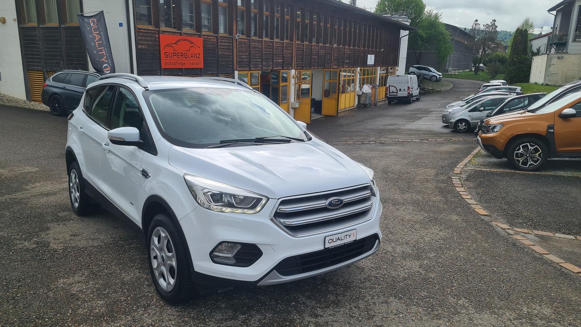 FORD Kuga 1.5 SCTi Business 4WD Automatic-image-1