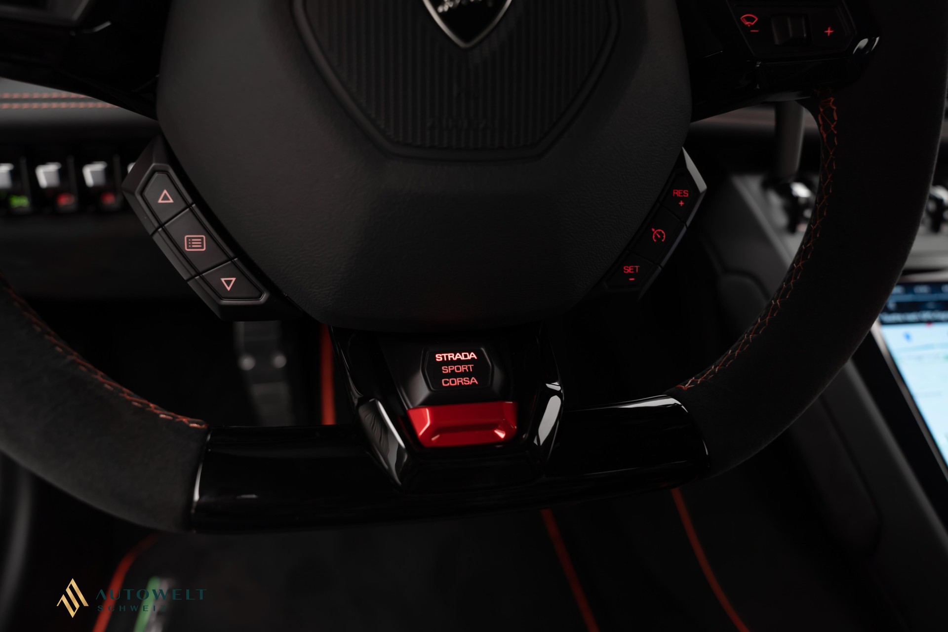 LAMBORGHINI Huracan EVO Coupé DCT-image-10