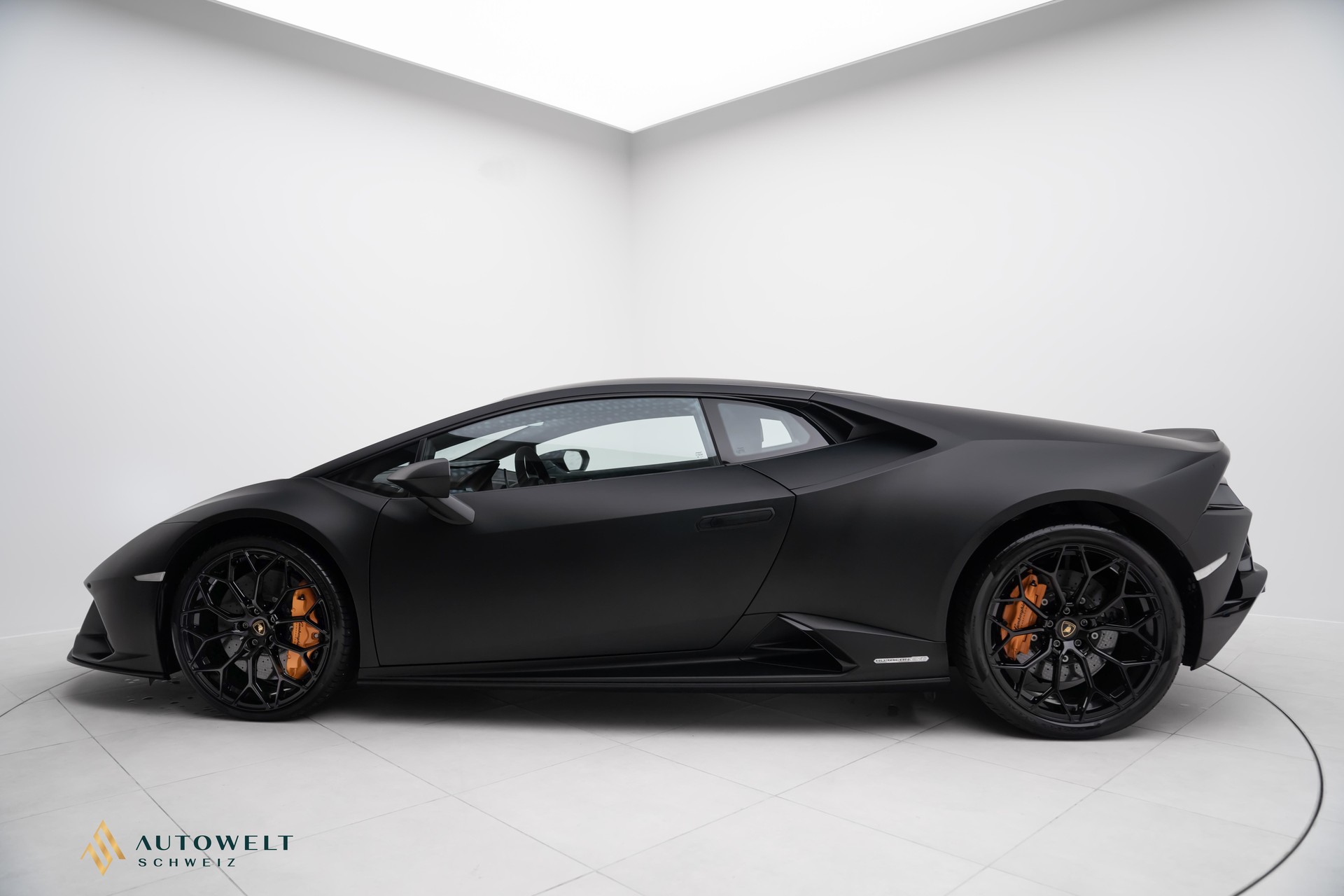 LAMBORGHINI Huracan EVO Coupé DCT-image-1