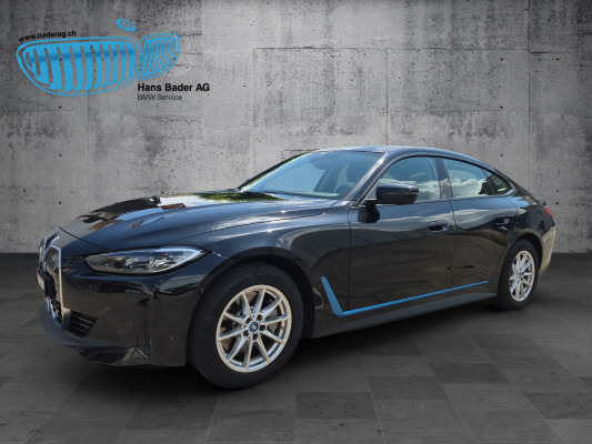 BMW i4 eDrive 40-showroom-element-1