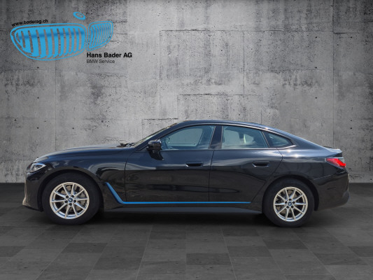 BMW i4 eDrive 40-showroom-element-2