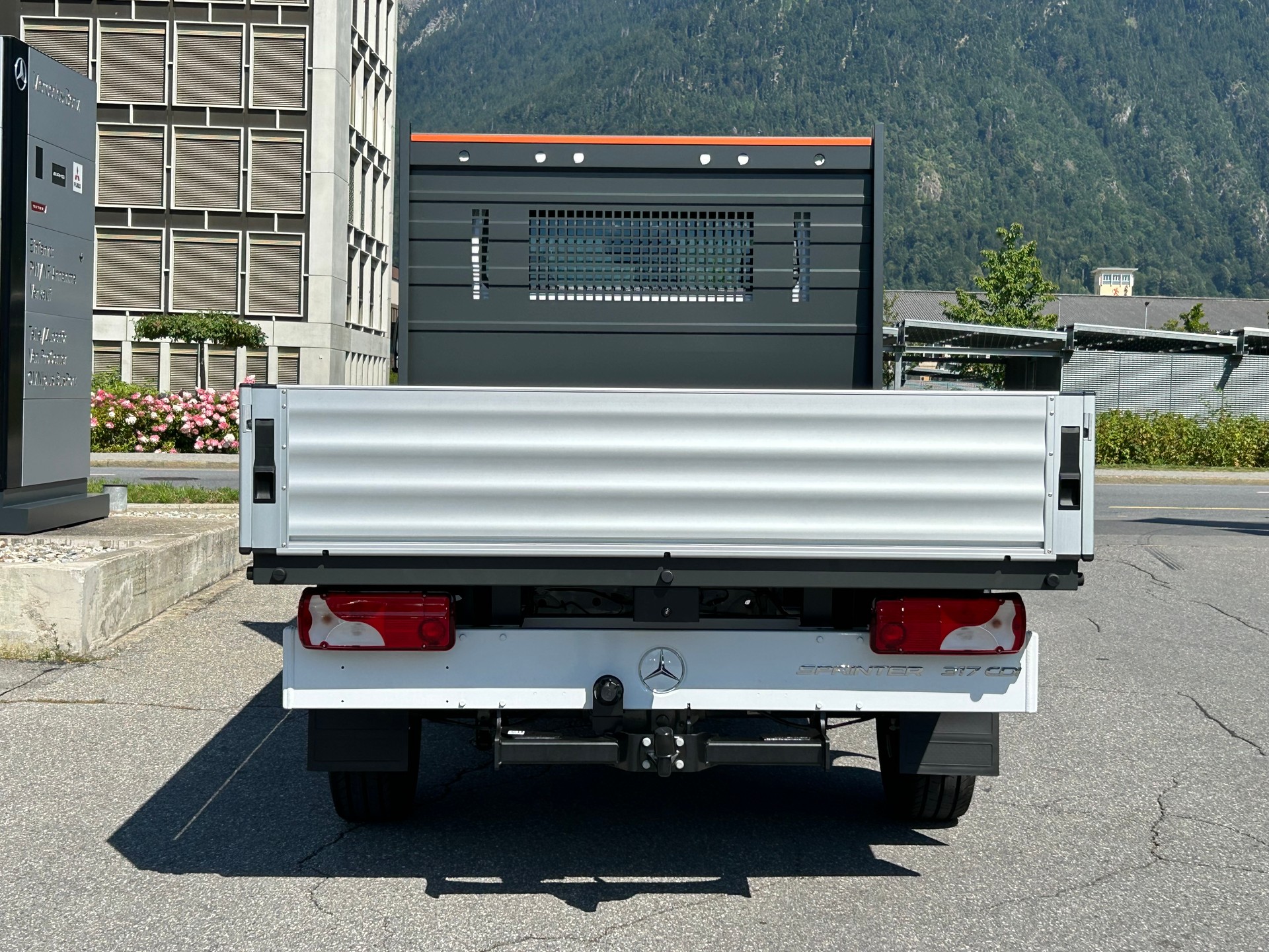 MERCEDES-BENZ Sprinter 317 CDI PRO CH Standard-image-5
