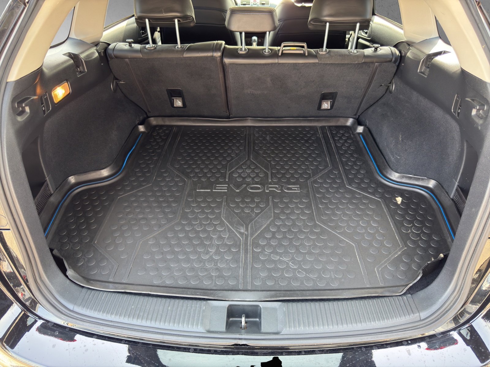 SUBARU Levorg 1.6DIT Luxury S AWD Lineartronic-image-14