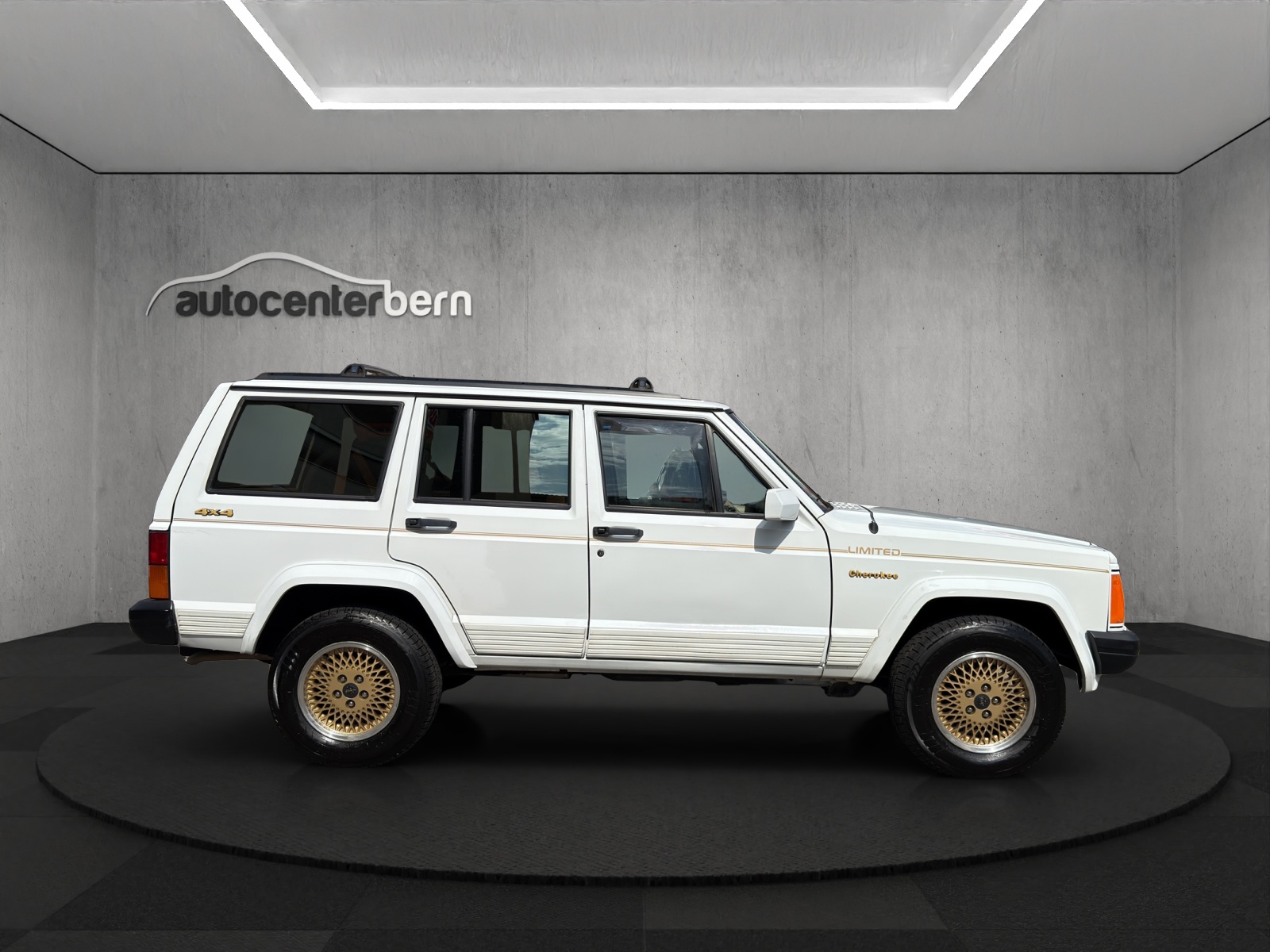 JEEP Cherokee 4.0 Country-image-7