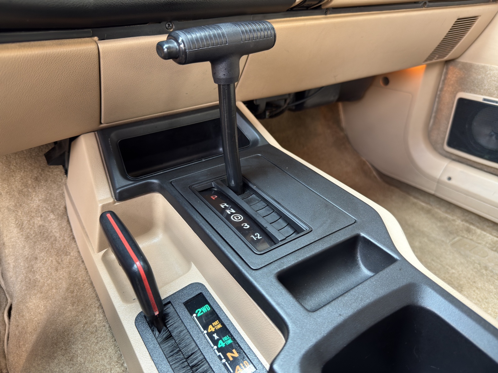JEEP Cherokee 4.0 Country-image-15
