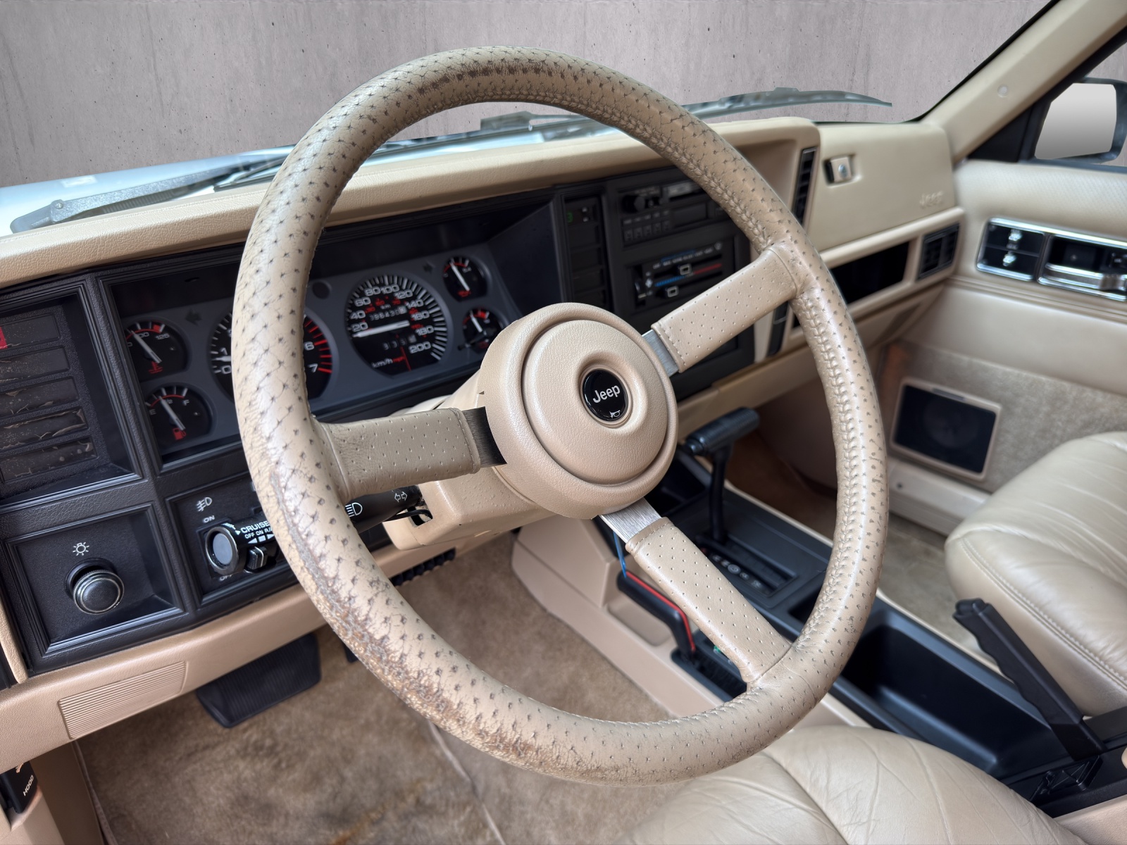 JEEP Cherokee 4.0 Country-image-12