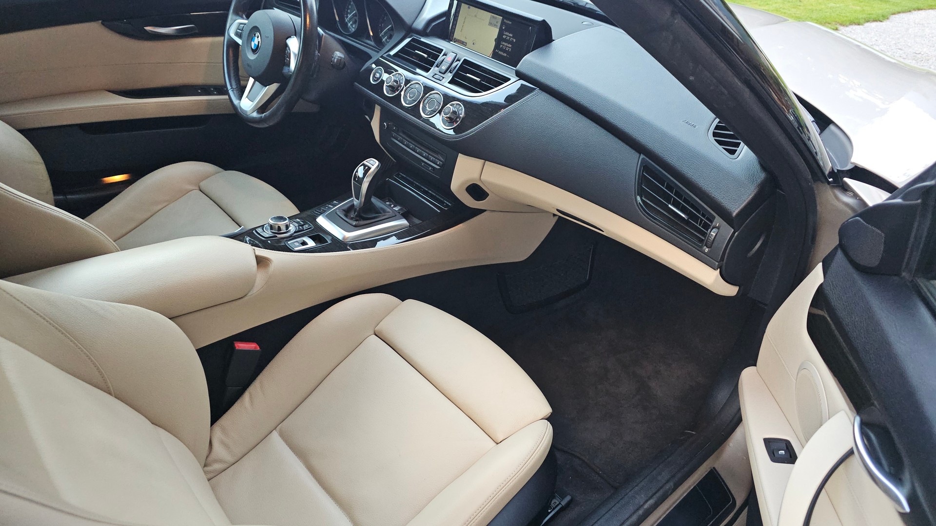 BMW Z4 sDrive20i Steptronic-image-8