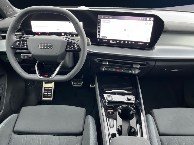 AUDI Q3 SUV TFSI quattro 195 kW S tronic-image-11