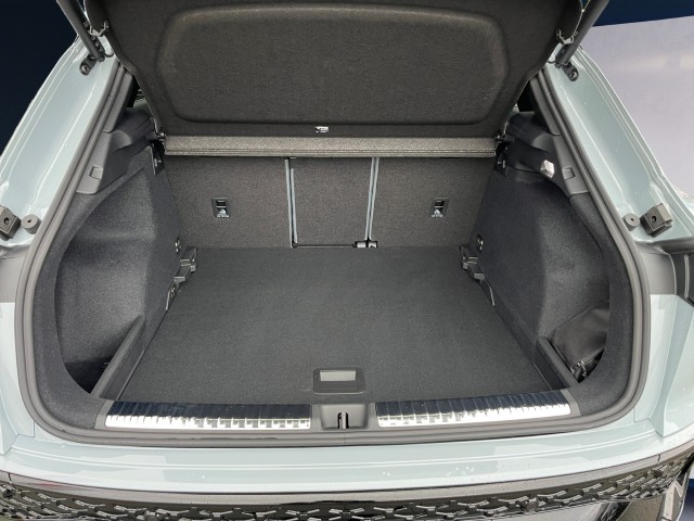 AUDI Q3 SUV TFSI quattro 195 kW S tronic-image-18