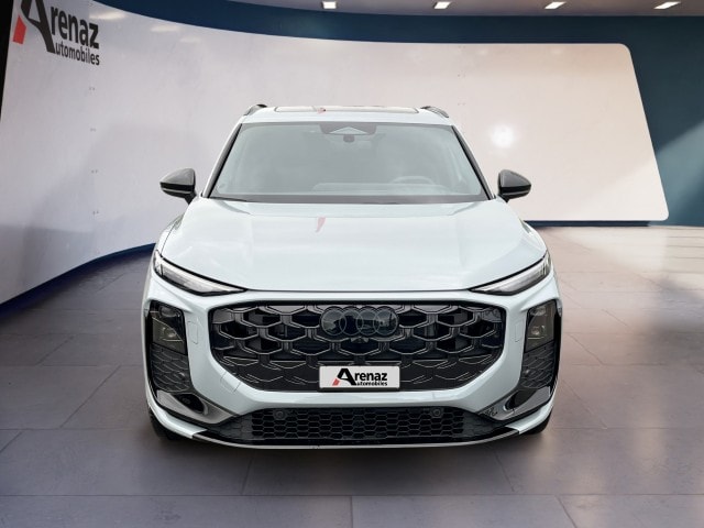 AUDI Q3 SUV TFSI quattro 195 kW S tronic-image-7