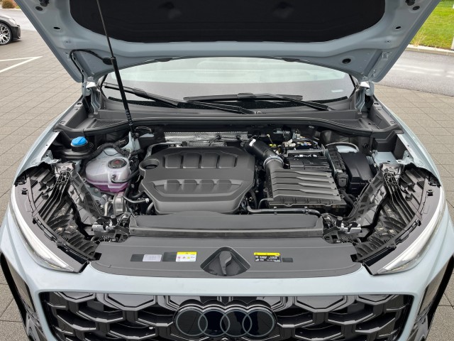 AUDI Q3 SUV TFSI quattro 195 kW S tronic-image-19